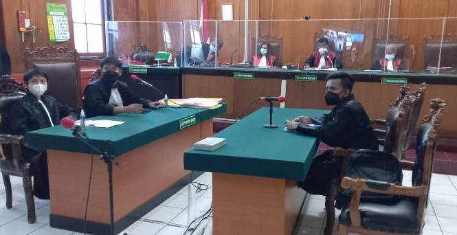 Palsukan Faktur Pajak, Direktur  PT Antartika Transindo Disidang